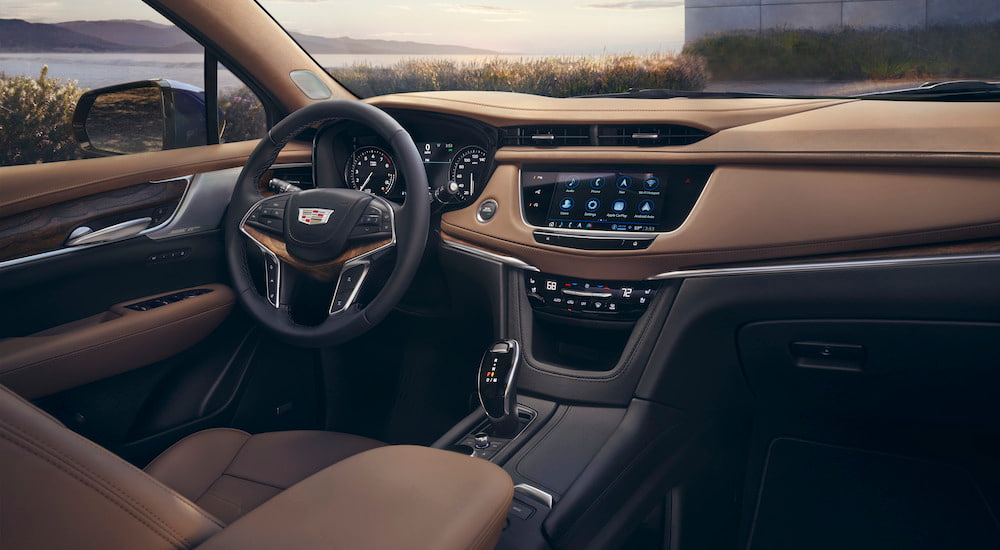 The tan interior of a 2025 Cadillac XT5 for sale near Minneapolis.