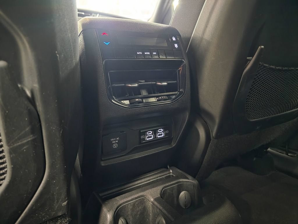 2022 Jeep Grand Cherokee L Altitude