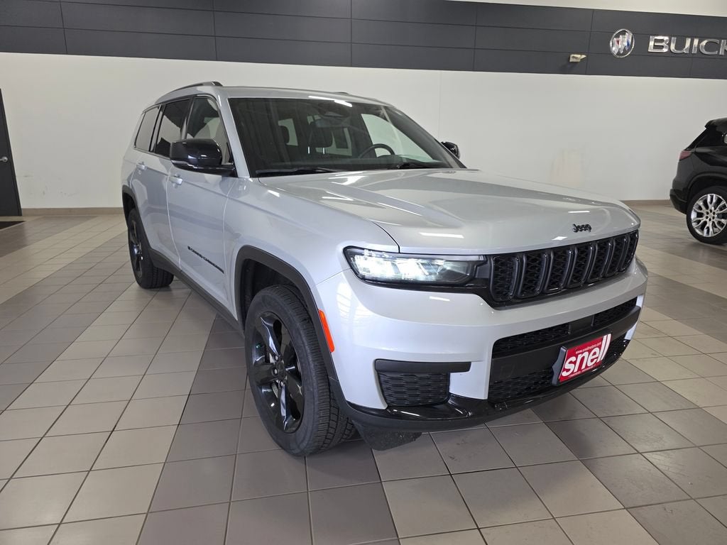2022 Jeep Grand Cherokee L Altitude