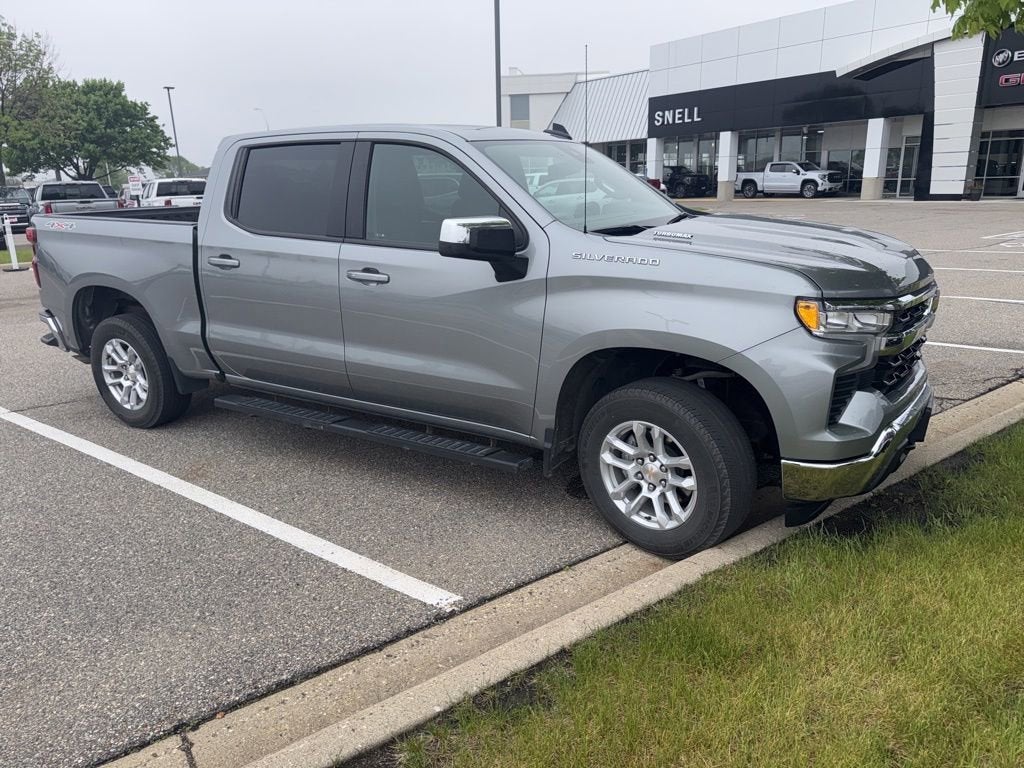 2025 Chevrolet Silverado 1500 LT (2FL)