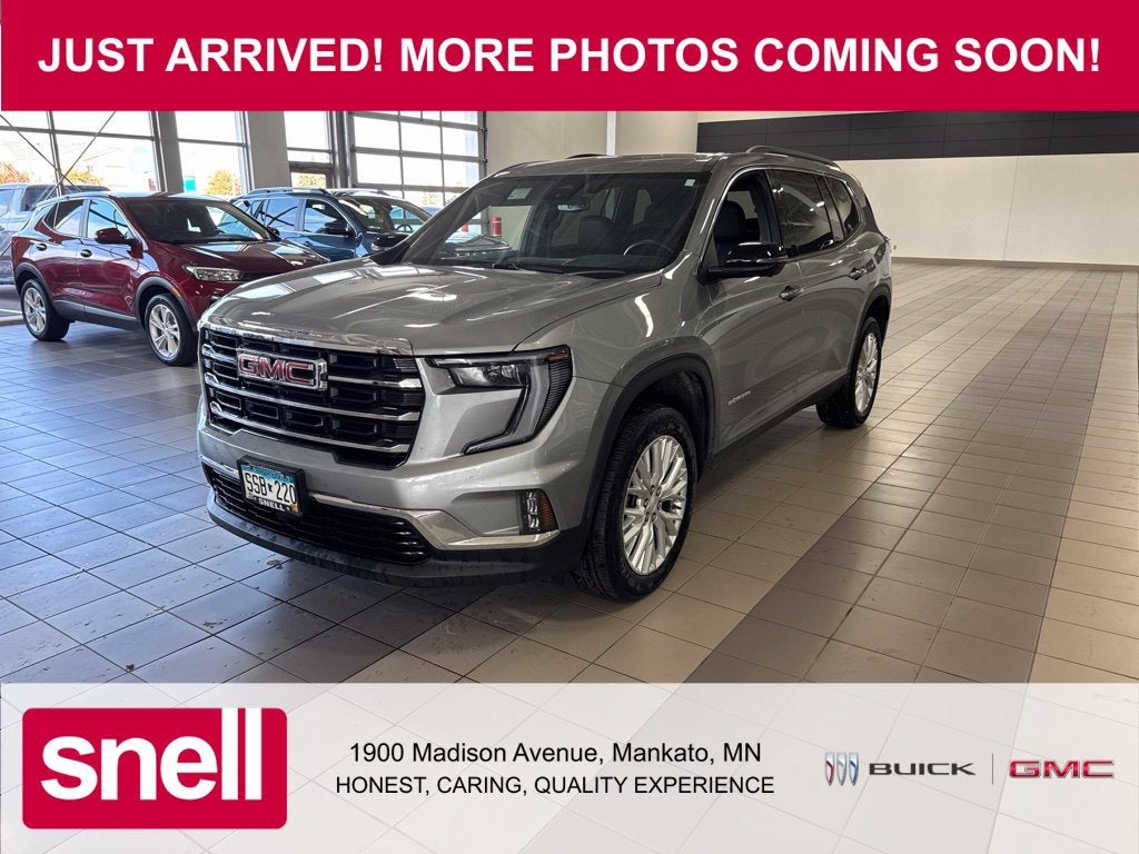 2025 GMC Acadia Elevation