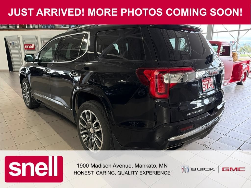 2020 GMC Acadia Denali