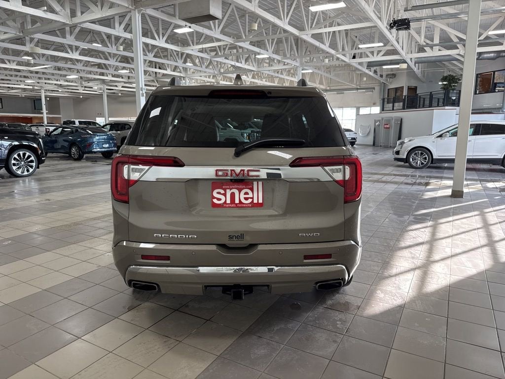 2023 GMC Acadia Denali
