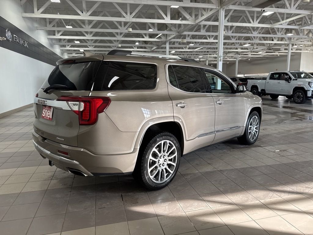 2023 GMC Acadia Denali