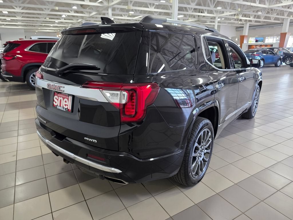 2023 GMC Acadia Denali