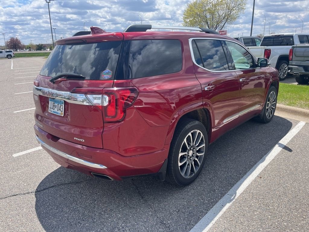 2022 GMC Acadia Denali
