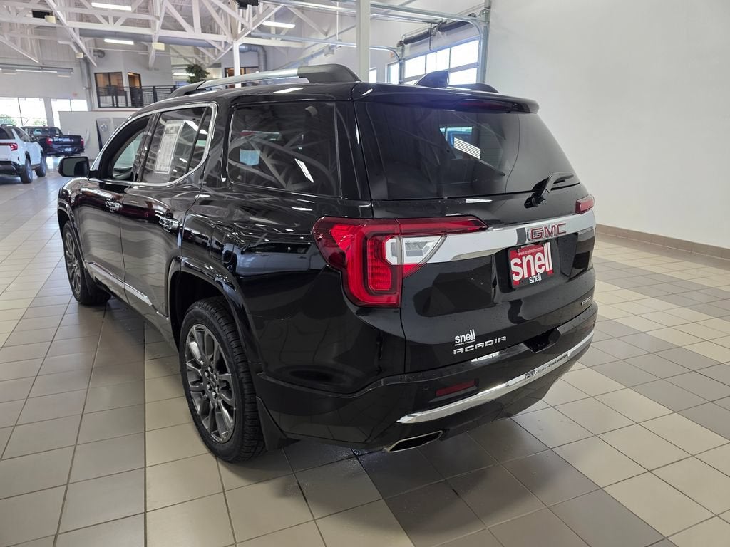 2023 GMC Acadia Denali