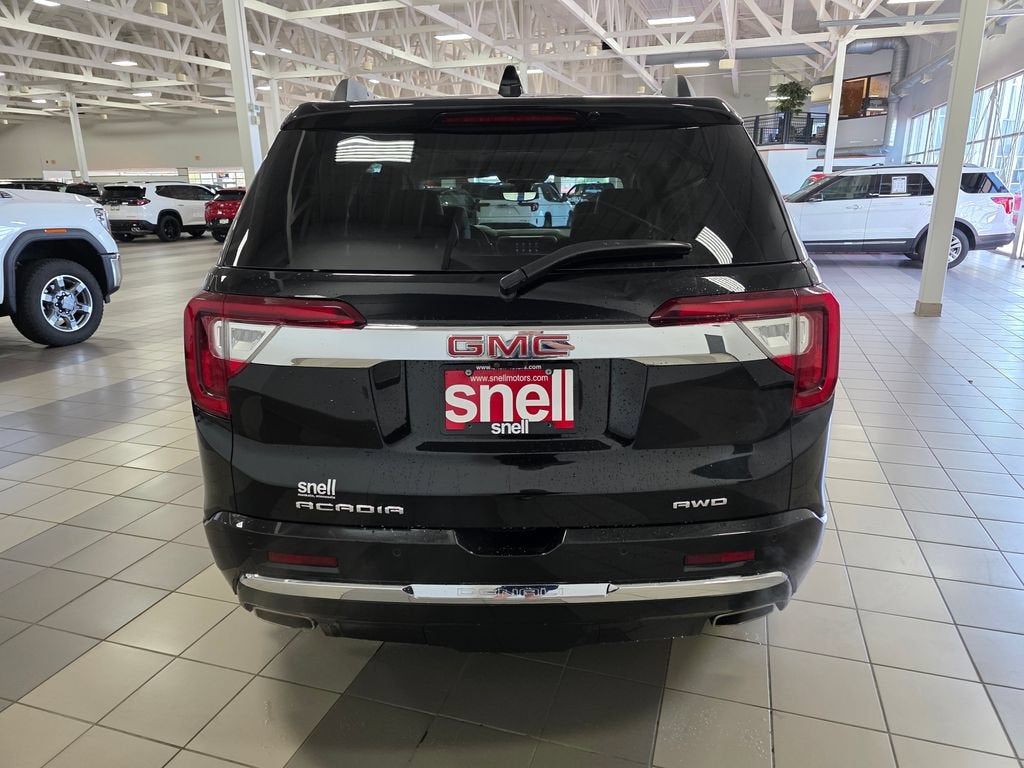 2023 GMC Acadia Denali