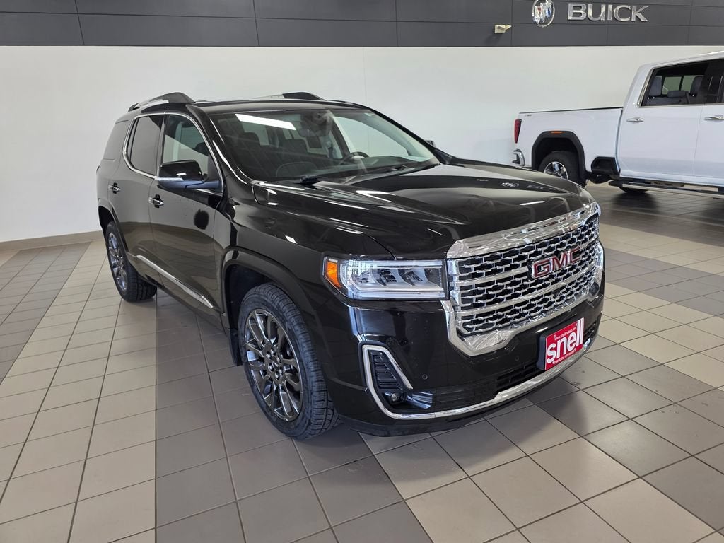 2023 GMC Acadia Denali