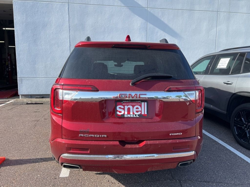 2023 GMC Acadia Denali