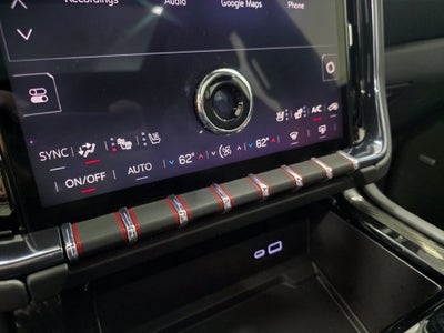 2025 GMC Yukon AT4