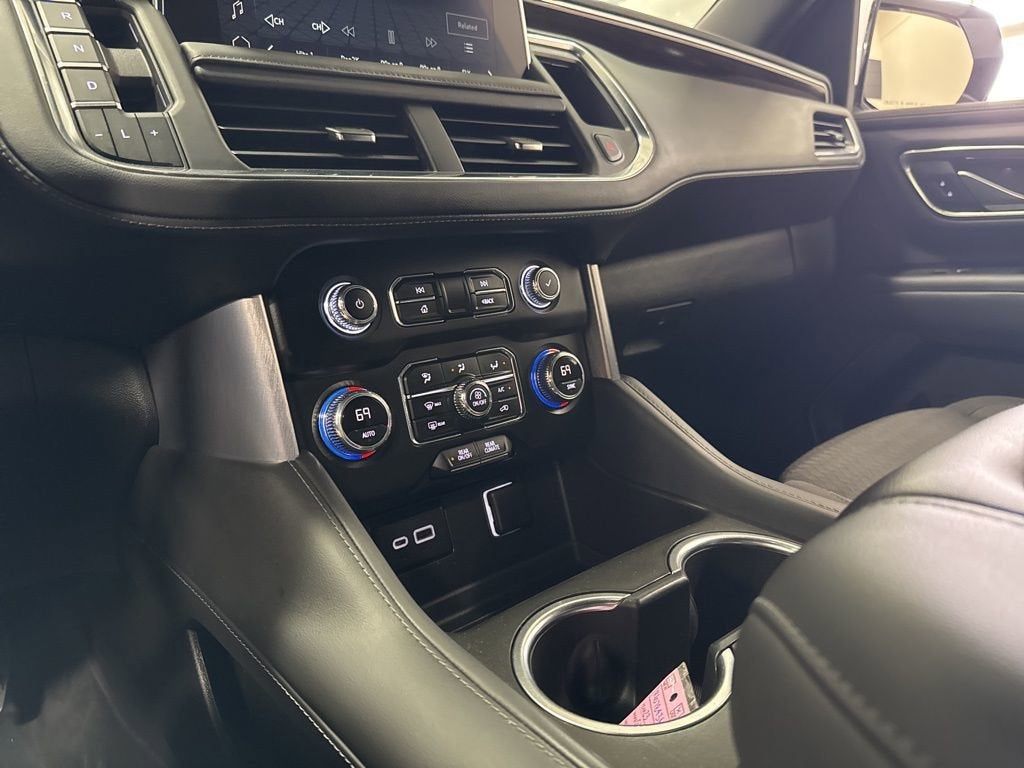 2023 GMC Yukon XL SLE