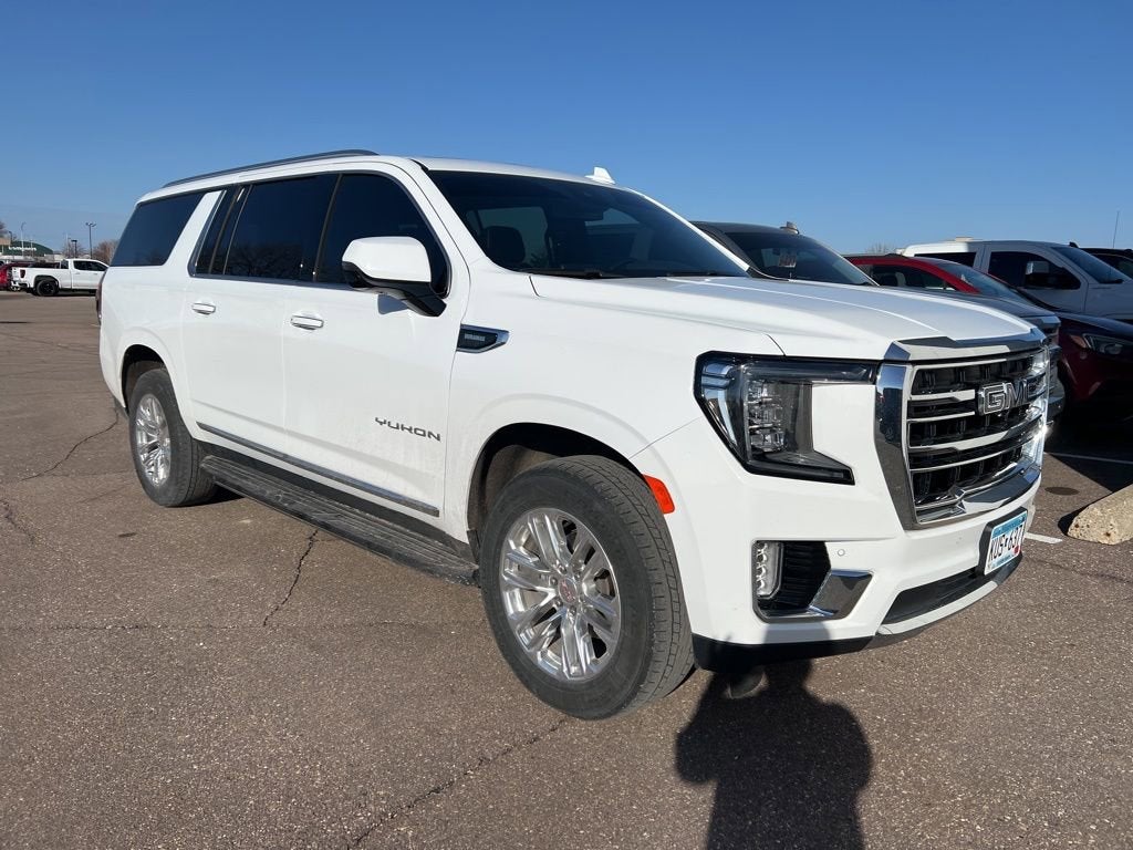 2023 GMC Yukon XL SLT