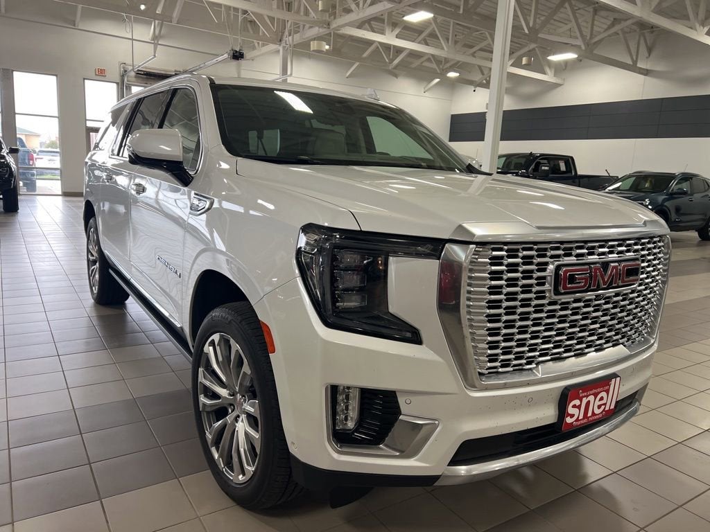 2023 GMC Yukon XL Denali