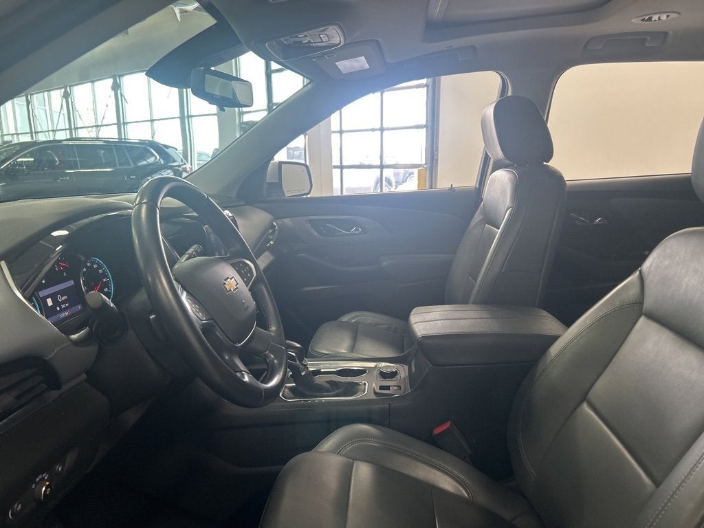 2021 Chevrolet Traverse LT Leather