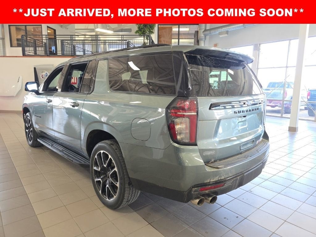 2024 Chevrolet Suburban RST