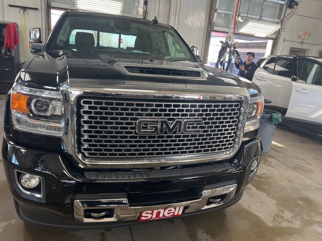 2017 GMC Sierra 2500 HD Denali