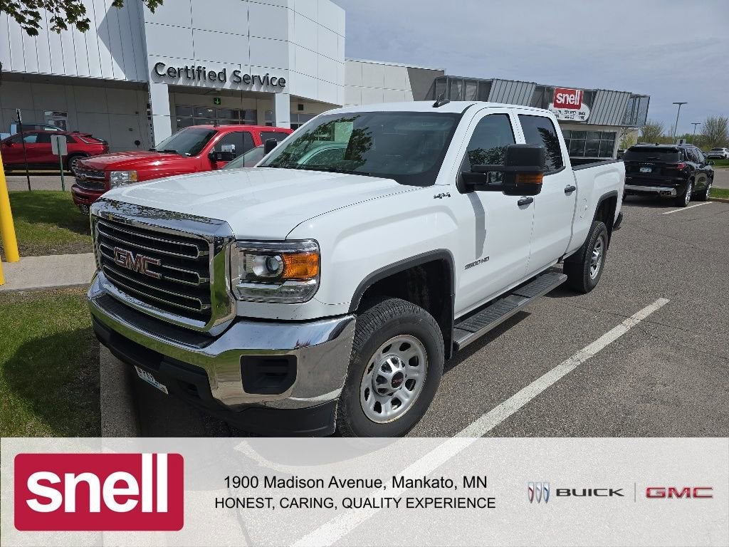 2017 GMC Sierra 3500 HD 4WD Crew Cab 153.7"