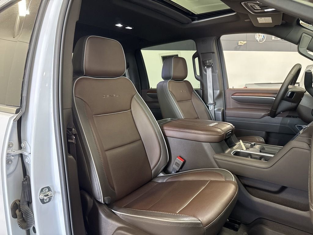 2025 GMC Sierra 3500 HD Denali