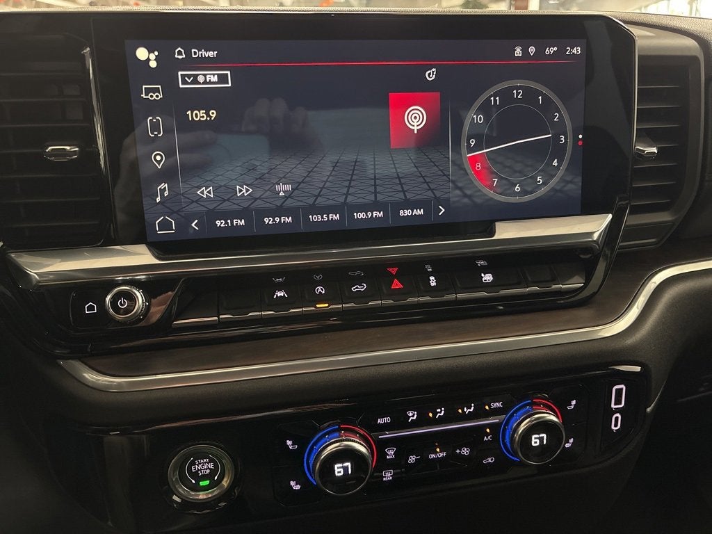 2024 GMC Sierra 1500 SLT