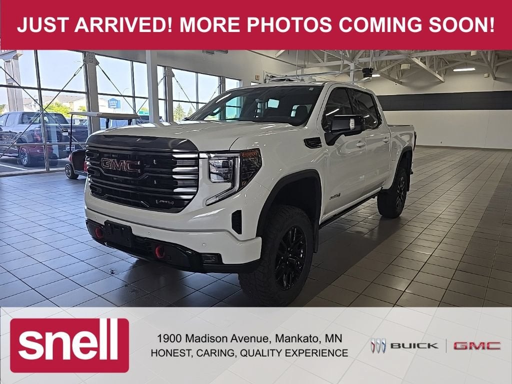2023 GMC Sierra 1500 AT4