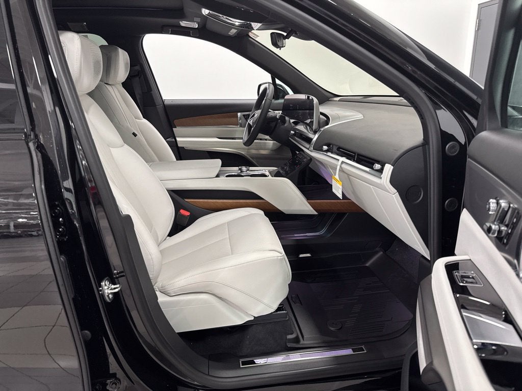 2027 Cadillac VISTIQ Luxury