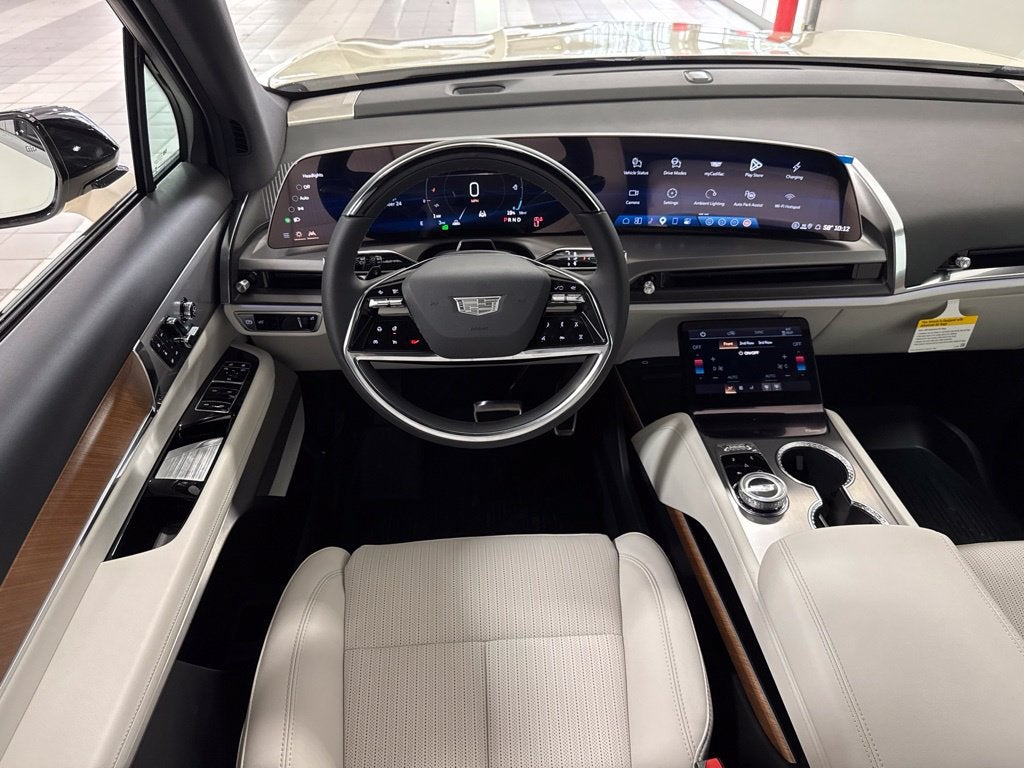 2027 Cadillac VISTIQ Sport - Photo 17