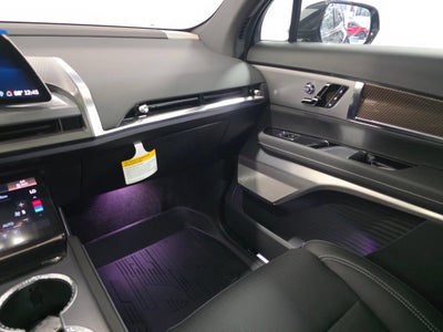 2027 Cadillac VISTIQ Sport