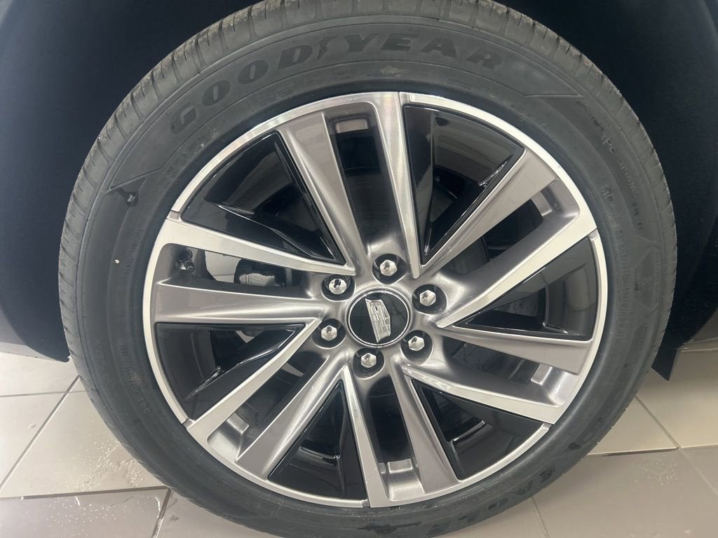 2026 Cadillac VISTIQ Sport