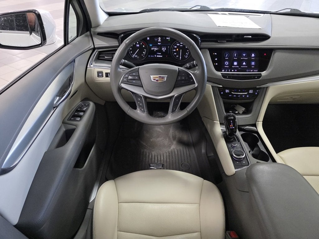 2022 Cadillac XT5 Premium Luxury