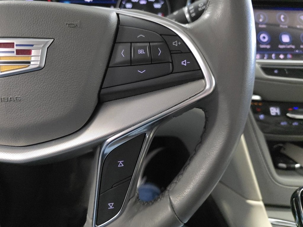 2022 Cadillac XT5 Premium Luxury