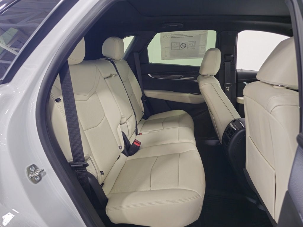 2025 Cadillac XT5 Sport