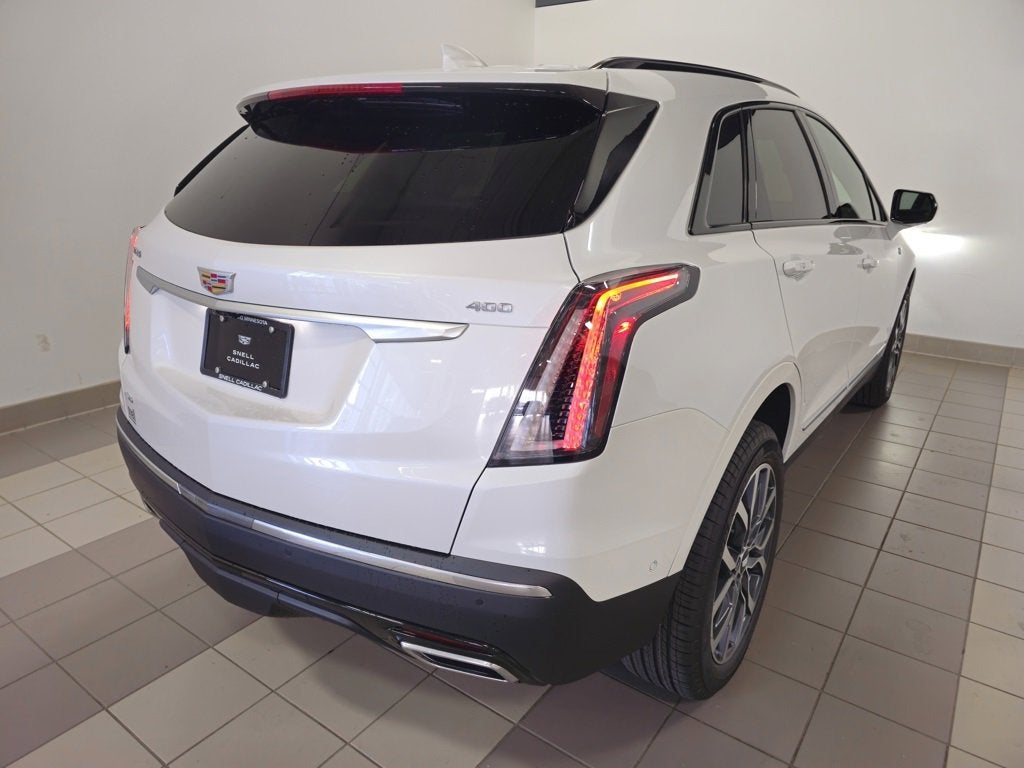 2025 Cadillac XT5 Sport