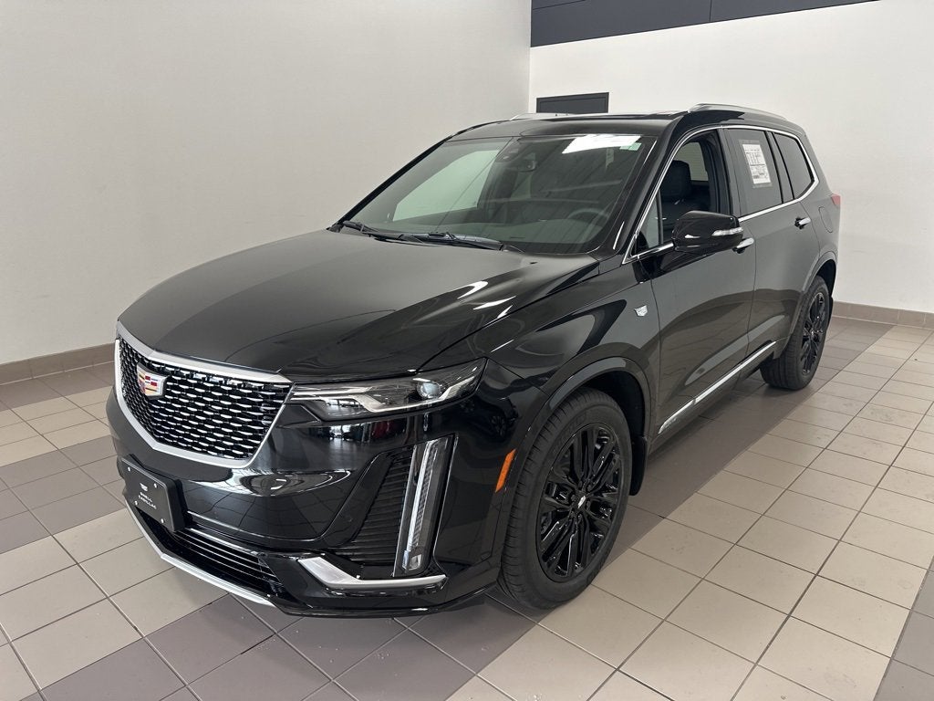 2025 Cadillac XT6 Luxury