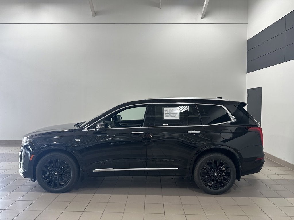 2025 Cadillac XT6 Luxury