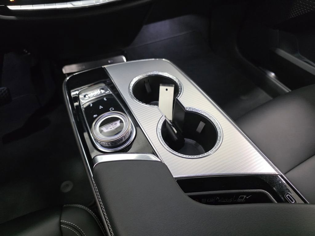 2024 Cadillac LYRIQ Tech