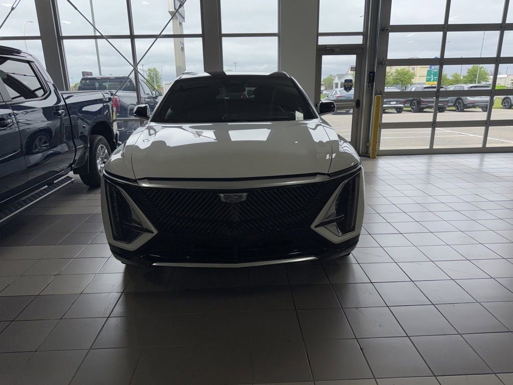 2024 Cadillac LYRIQ Tech
