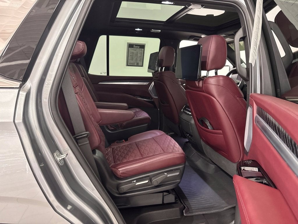 2025 Cadillac Escalade Premium Luxury