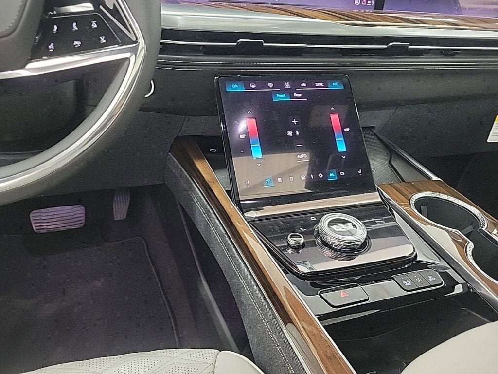 2026 Cadillac Escalade Platinum Luxury