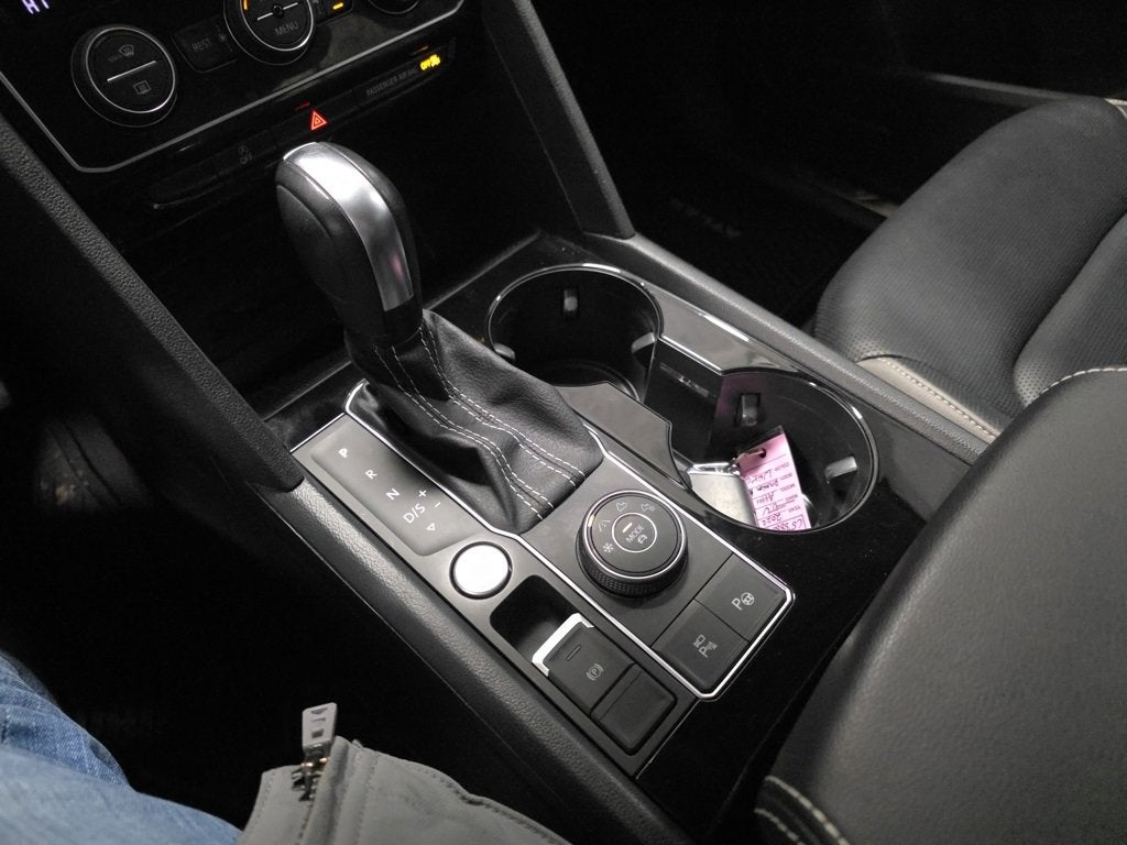 2022 Volkswagen Atlas 3.6L V6 SEL Premium R-Line