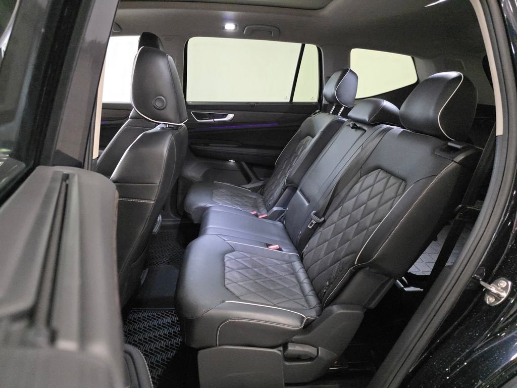 2024 Volkswagen Atlas 2.0T SEL Premium R-Line