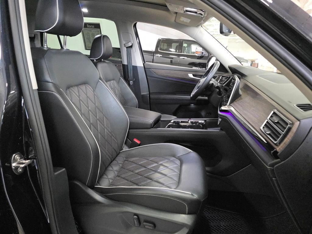 2024 Volkswagen Atlas 2.0T SEL Premium R-Line