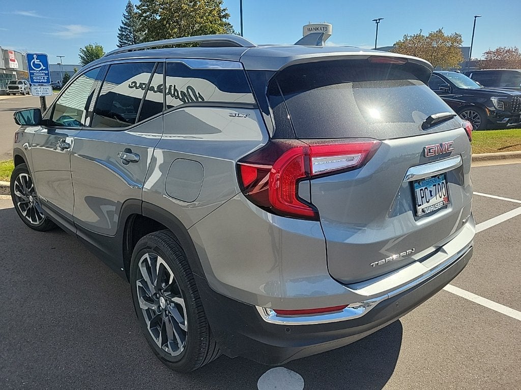 2023 GMC Terrain SLT
