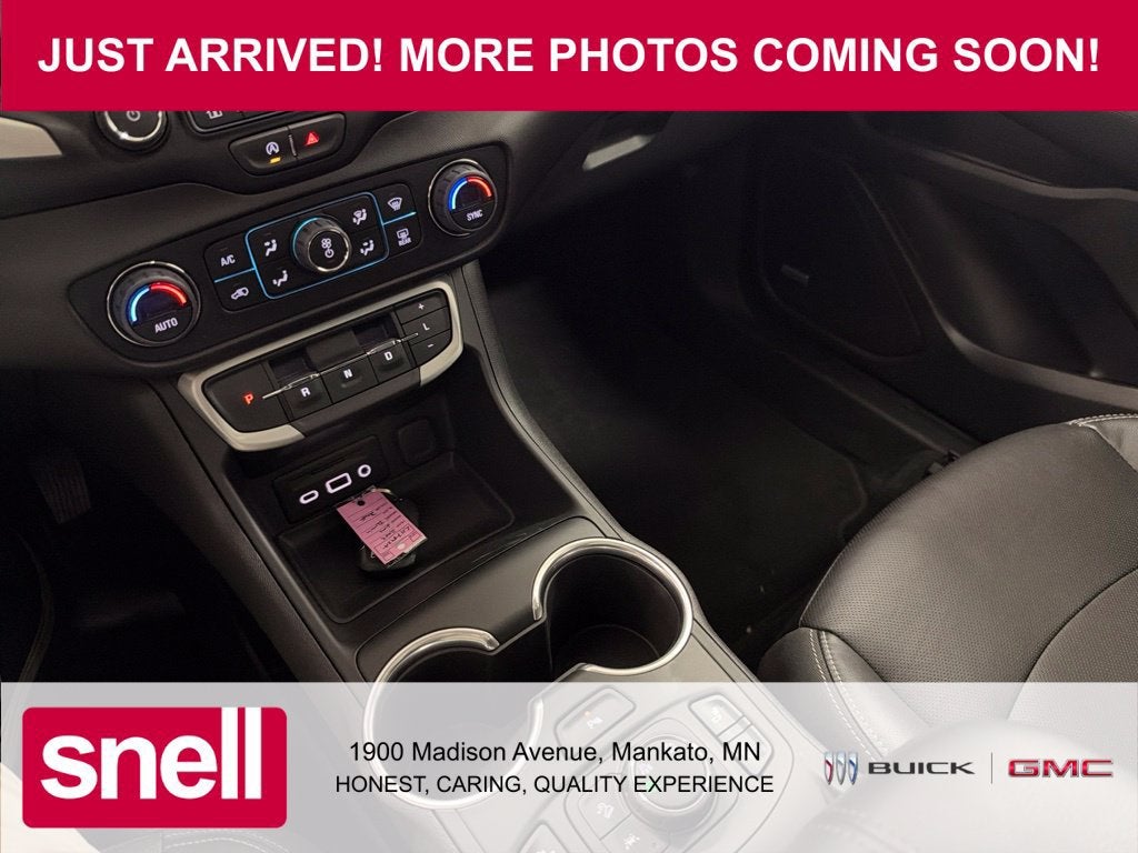 2022 GMC Terrain SLT