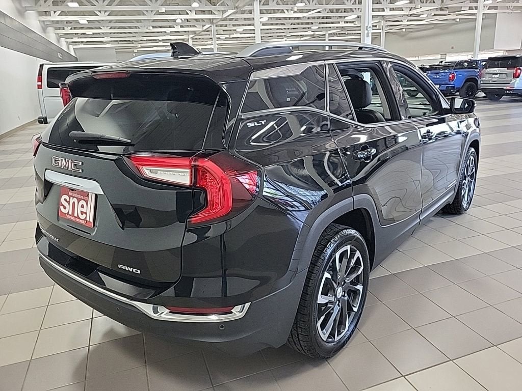 2022 GMC Terrain SLT