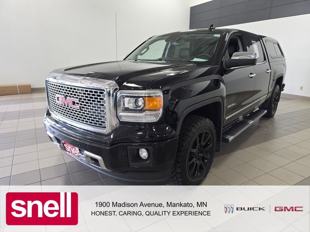 2015 GMC Sierra 4WD Crew Cab Short Box's photo