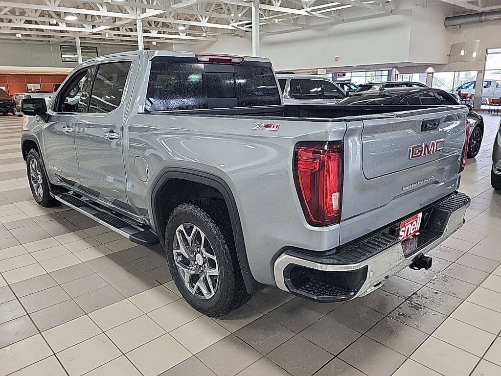 Used 2025 GMC Sierra 1500 SLT with VIN 3GTUUDE83SG234918 for sale in Mankato, Minnesota