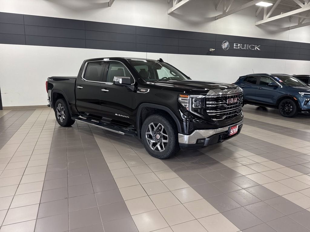 2022 GMC Sierra 1500 SLT