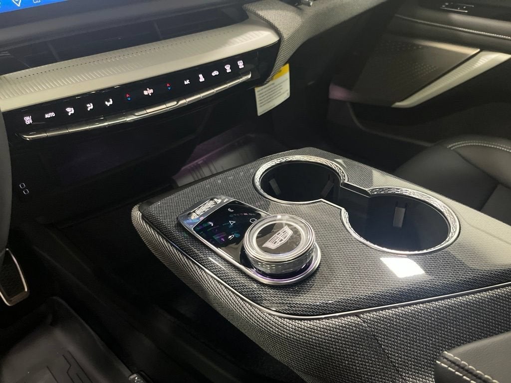 2027 Cadillac OPTIQ Luxury