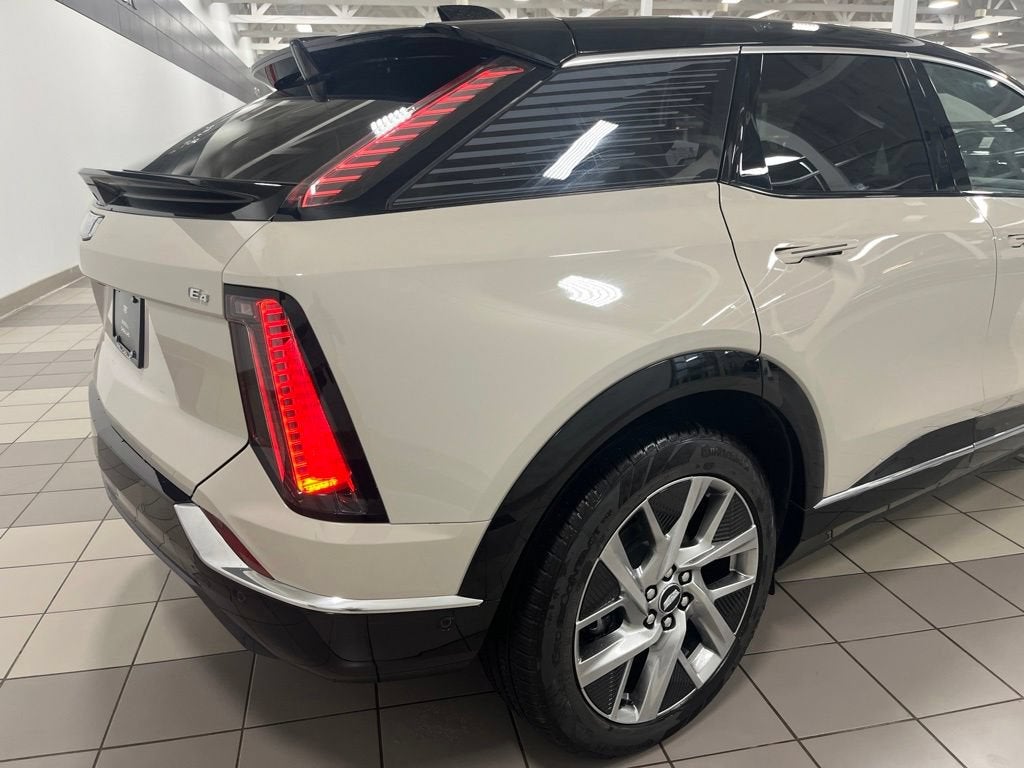 2027 Cadillac OPTIQ Luxury